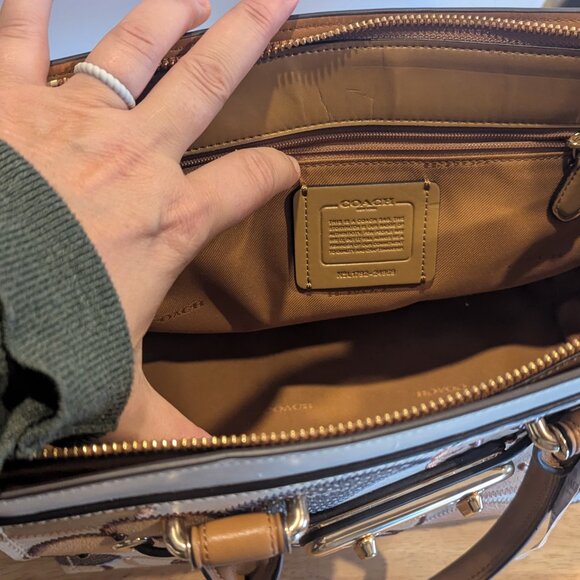 NWT Coach Swagger Medium Satchel with Patchwork Tea Rose Floral Applique Beige - Picture 8 of 9